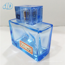 Ad-P217 Bouteille de parfum en verre carré en verre de couleur